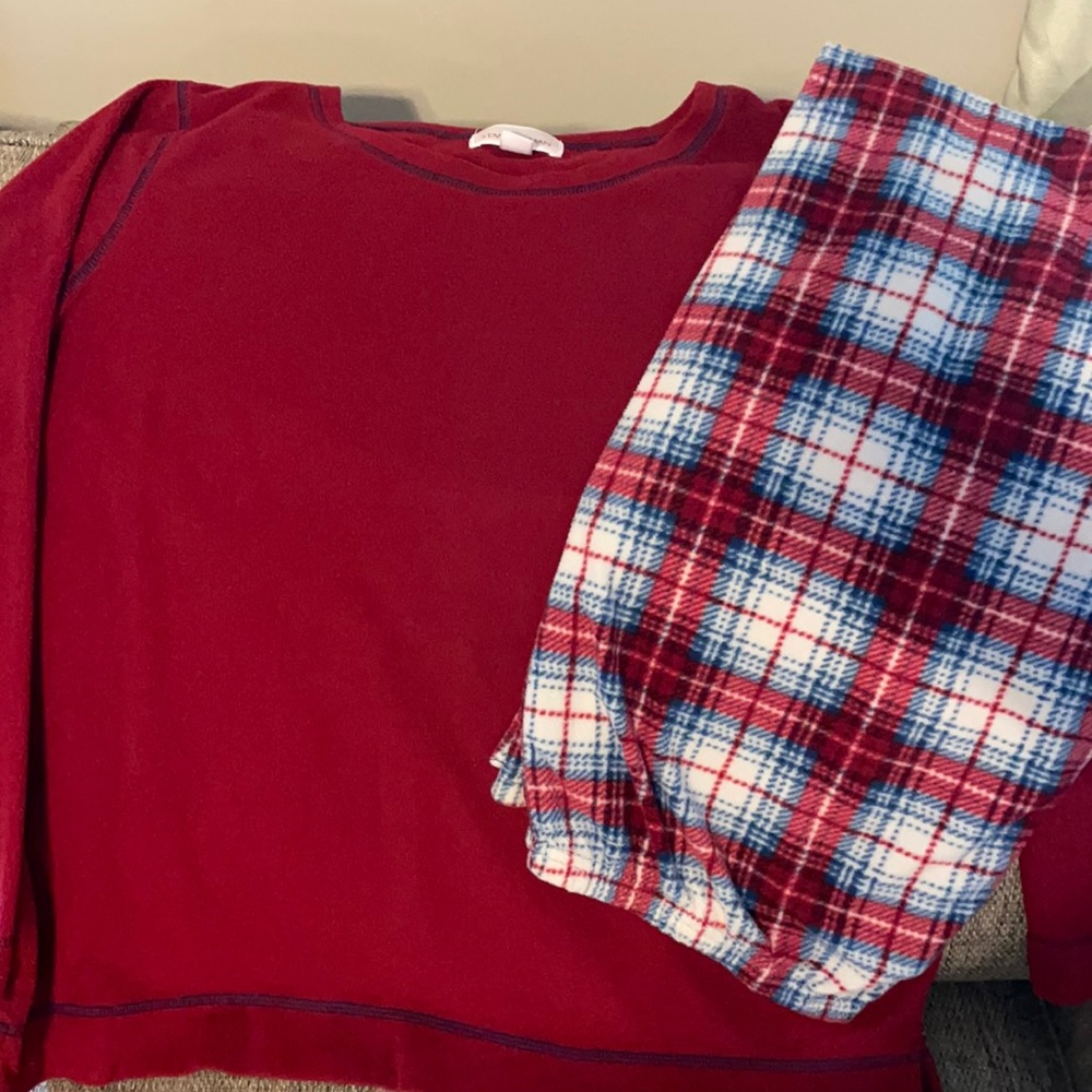 Women’s Stan Herman fleece pajama set